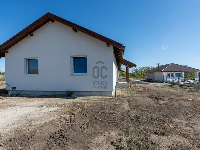 Eladó ház Úrhida 120 nm