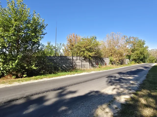 Eladó telek Szabadbattyán 5000 nm
