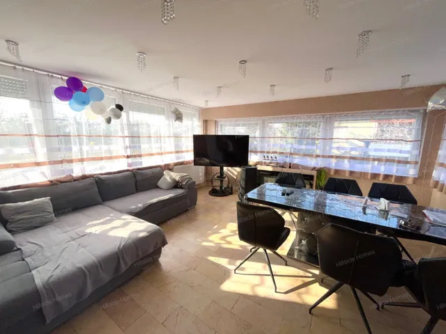 Eladó ház Budapest XV. kerület, Pestújhely 215 nm