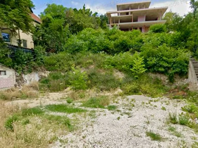 Eladó telek Budapest II. kerület, Máriaremete 761 nm