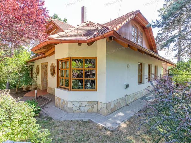 Eladó ház Solymár 500 nm