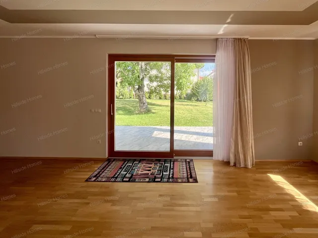 Eladó ház Budapest II. kerület, Erzsébetliget 273 nm