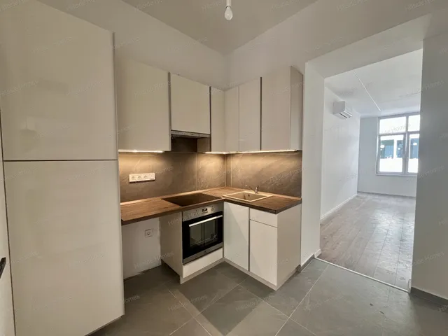 Eladó lakás Budapest II. kerület, Országút 33 nm