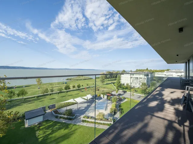 Eladó lakás Balatonlelle 137 nm