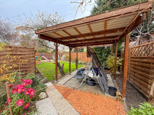 Eladó lakás Budapest III. kerület, Csillaghegy 75 nm