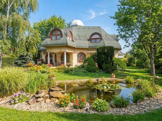 Eladó ház Budapest XVIII. kerület, Újpéteritelep 360 nm