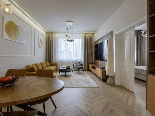 Eladó lakás Budapest II. kerület, Országút 90 nm