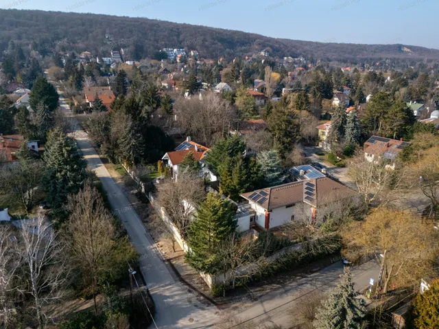 Eladó ház Budapest II. kerület, Budaliget 650 nm