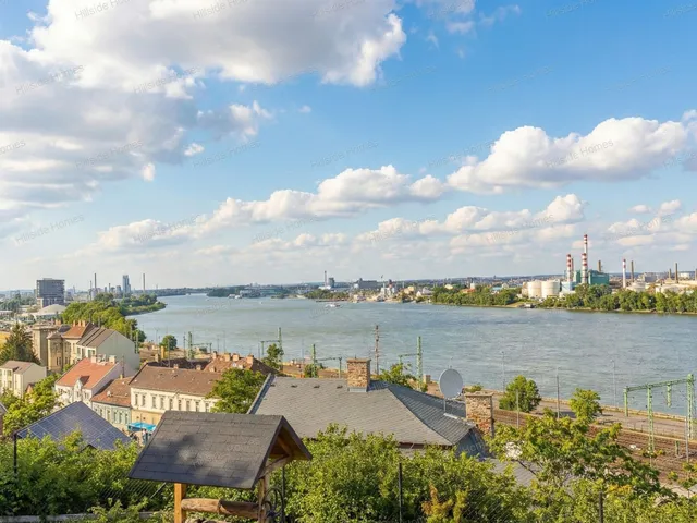 Eladó lakás Budapest XXII. kerület, Budafok 150 nm