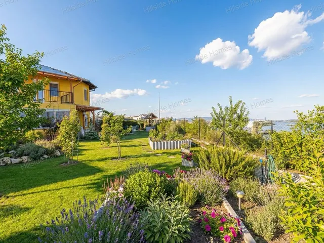 Eladó lakás Budapest XXII. kerület, Budafok 150 nm