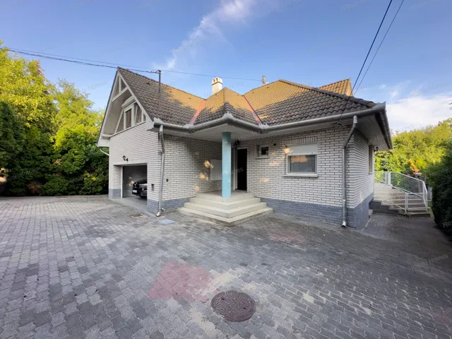 Eladó ház Budapest XXII. kerület, Budafok 290 nm