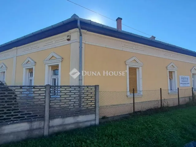 Eladó kereskedelmi és ipari ingatlan Dévaványa 542 nm