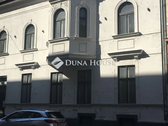 Eladó ház Budapest VI. kerület 355 nm