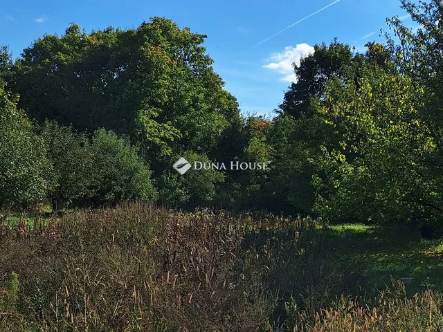 Eladó ház Újbarok, Zártkert 12 nm