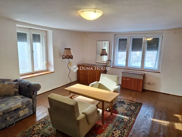 Eladó ház Felcsút, Fő utca 88 nm