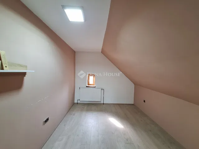 Eladó ház Bölcske 115 nm