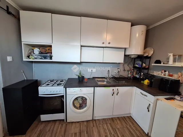 Eladó ház Bicske, Zártkert 35 nm