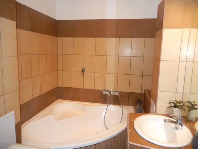 Eladó lakás Budapest IX. kerület, Ipar utca 74 nm