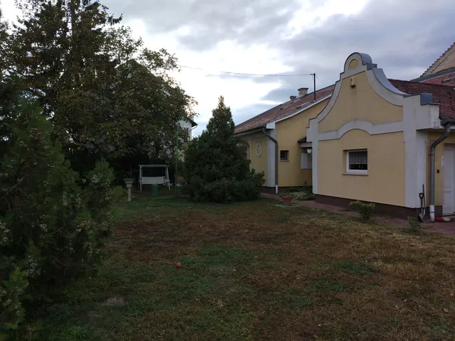 Eladó ház Budapest XV. kerület 109 nm