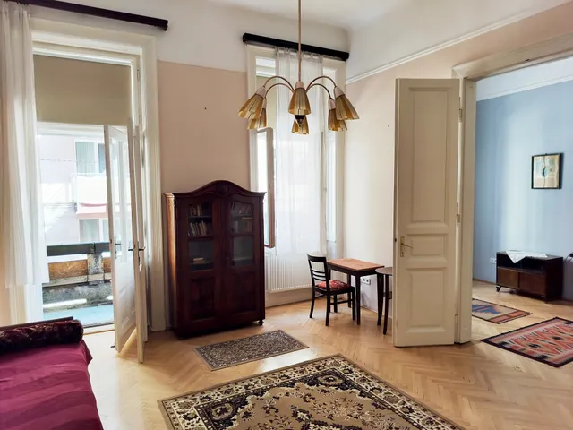 Eladó lakás Budapest VI. kerület 62 nm