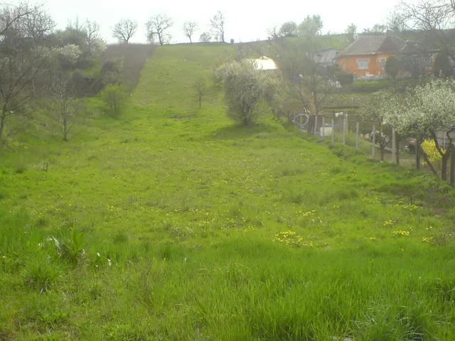 Eladó telek Valkó 1967 nm