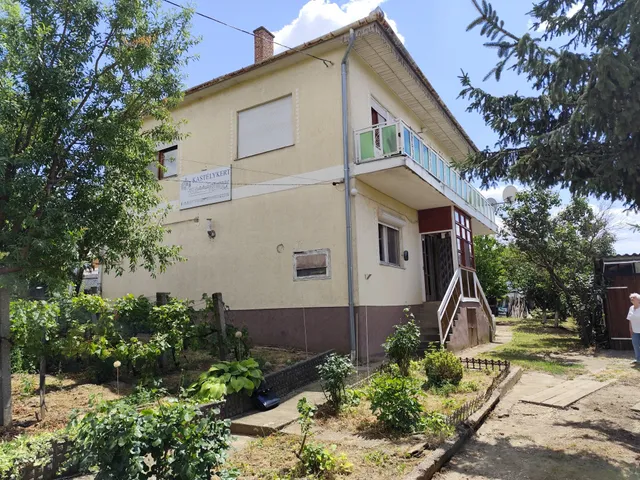 Eladó ház Ecséd 130 nm