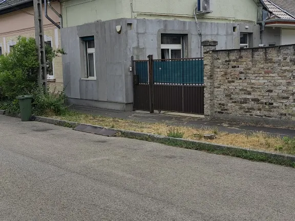 Kiadó ház Budapest XX. kerület, Mikszáth utca 36 nm