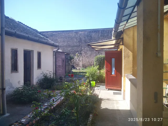 Eladó lakás Budapest XX. kerület, Ősz utca 75 nm
