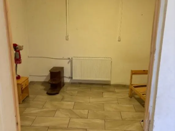 Kiadó ház Budapest XVIII. kerület, Őrs utca 162 nm