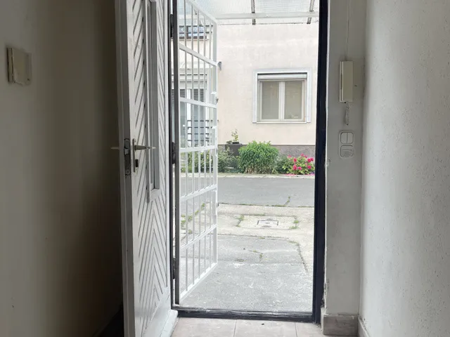Eladó lakás Budapest XX. kerület, Vágóhíd utca közelében 29 nm