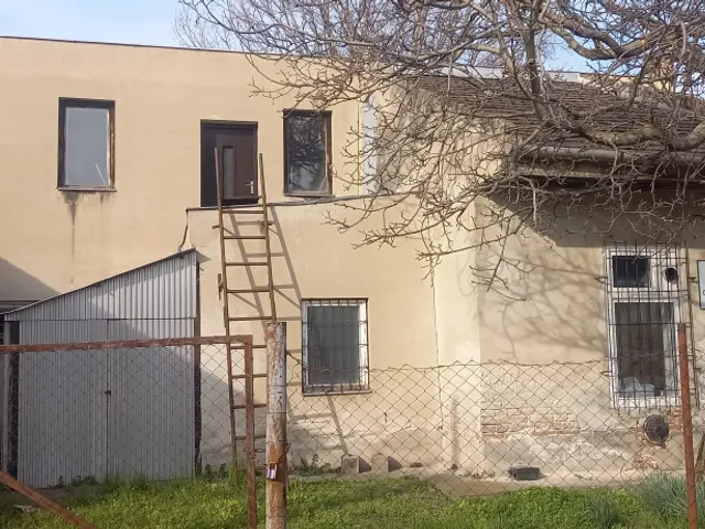 Eladó kereskedelmi és ipari ingatlan Budapest IV. kerület, Váci út