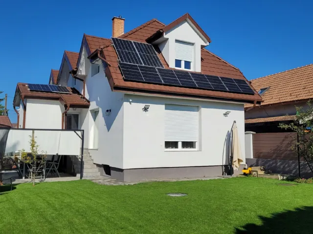 Eladó ház Dunakeszi, Tóváros 210 nm