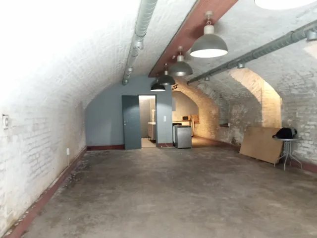 Eladó kereskedelmi és ipari ingatlan Budapest VIII. kerület