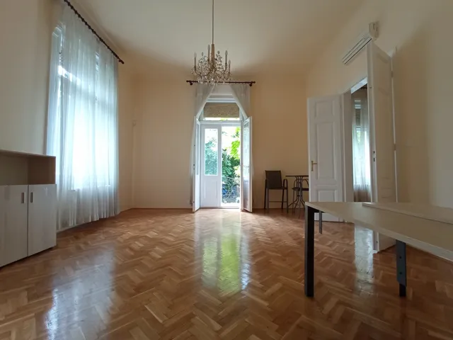 Kiadó kereskedelmi és ipari ingatlan Budapest XIV. kerület 157 nm