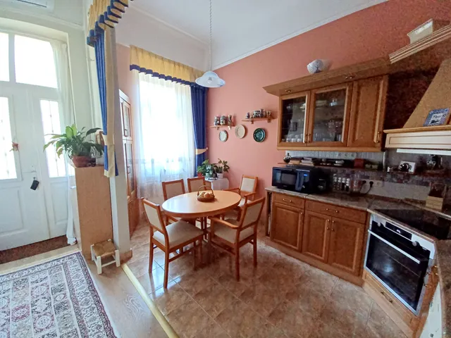 Eladó lakás Budapest VII. kerület 82 nm