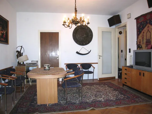 Kiadó lakás Budapest VI. kerület, Bajcsy Zsilinszky út 120 nm