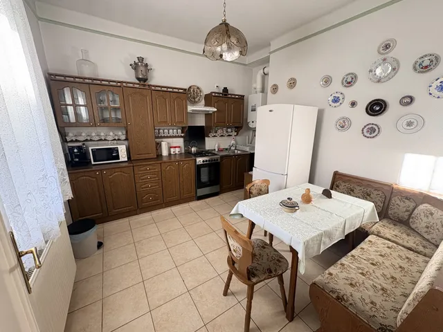 Kiadó lakás Budapest XIV. kerület, Belső teraszos, Miskolci utca 85 nm