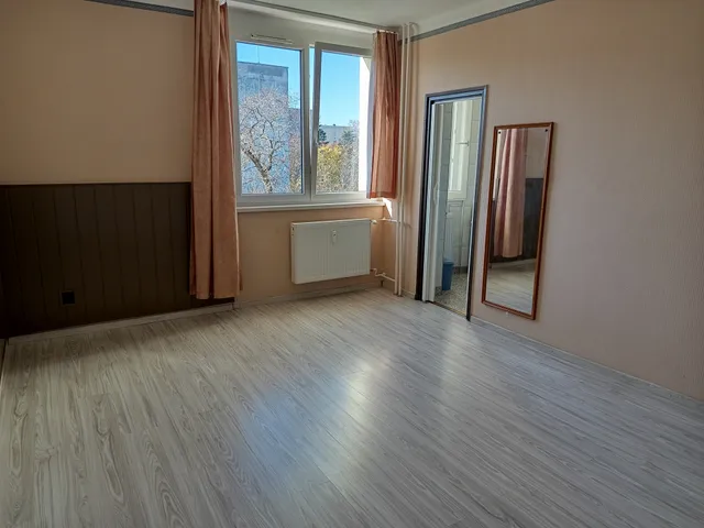 Eladó lakás Budapest X. kerület, Vörösdinka utca 27 nm