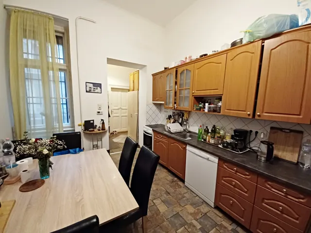 Eladó lakás Budapest VIII. kerület, Körút közeli, József utca 104 nm