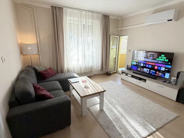 Eladó lakás Budapest XIV. kerület, Kerepesi út irányába szervízúton 64 nm