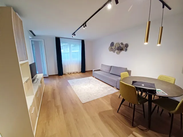 Eladó lakás Budapest XVI. kerület, Zöldmező Lakópark, Újszerű, Nyitra utca 55 nm