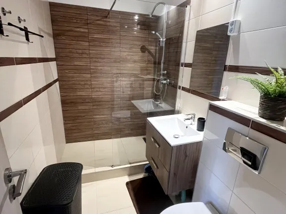 Eladó lakás Budapest XIV. kerület, Ablakos konyhás, Csertő utca 46 nm