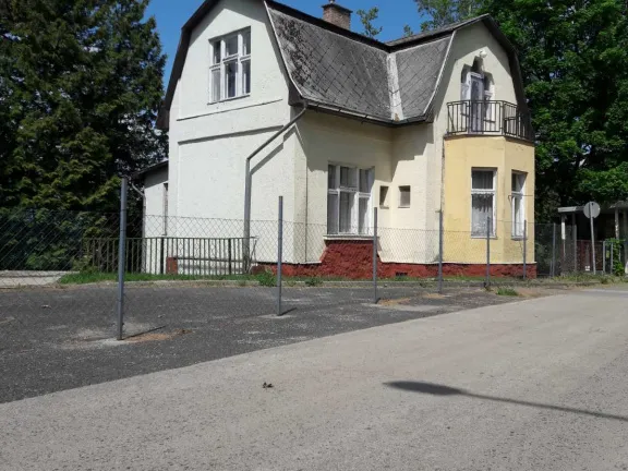 Eladó ház Balatonvilágos 300 nm