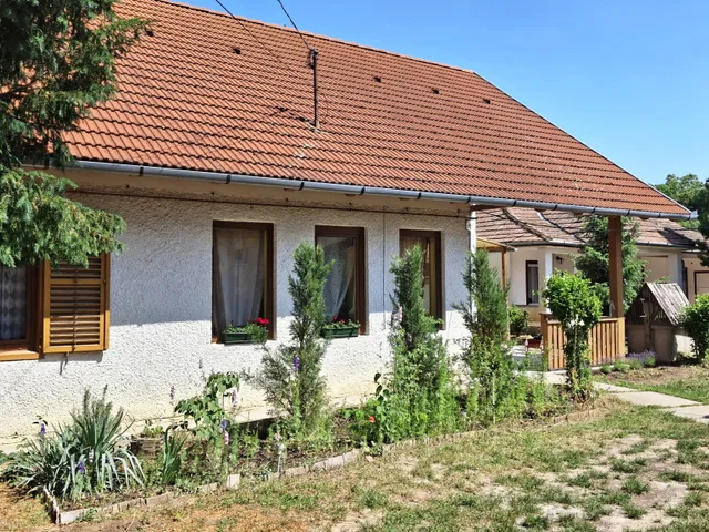Eladó ház Balatonszemes 173 nm