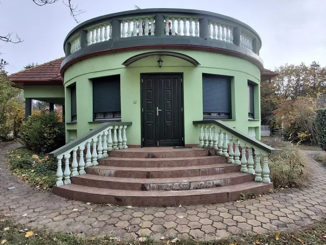 Eladó ház Siófok, Szabadifürdő 123 nm