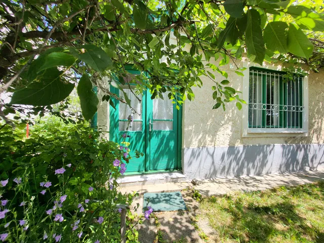 Eladó ház Szob 56 nm