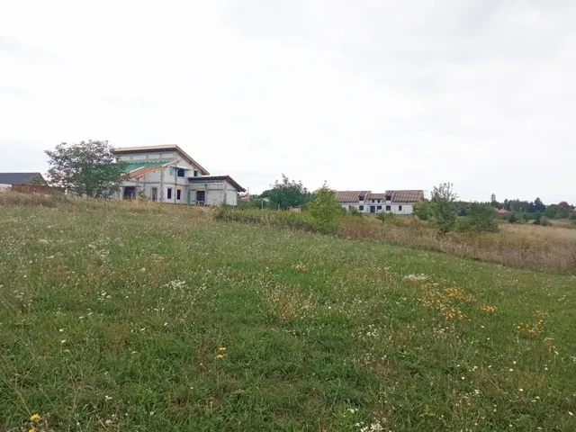 Eladó telek Kerepes 744 nm
