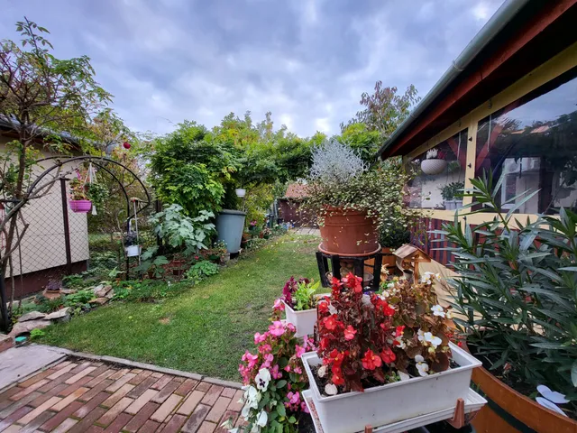 Eladó ház Budapest XVI. kerület, Sashalom 160 nm