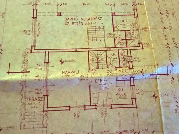 Eladó ház Budapest XVI. kerület, Kisszentmihály 443 nm