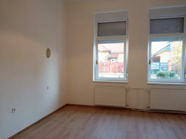 Eladó ház Budapest XVI. kerület 146 nm